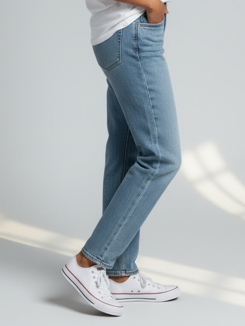 Lucky Brand Women's Size 12 Midi Rise Straight Leg Jeans Light Blue